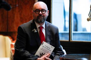 Muerte de Carlos Ruiz Zafón, escritor español de 55 años, en Los Ángeles Muerte de Carlos Ruiz Zafón, escritor español de 55 años, en Los Ángeles