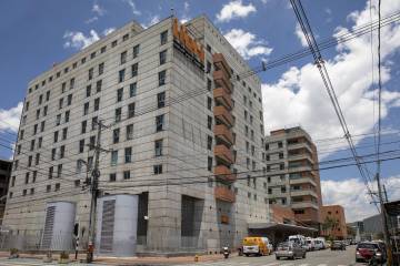 La encrucijada de los hospitales locales ante nueva alerta roja La encrucijada de los hospitales locales ante nueva alerta roja