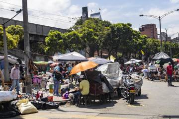 Los venteros y la pandemia en el Bazar de los puentes Los venteros y la pandemia en el Bazar de los puentes
