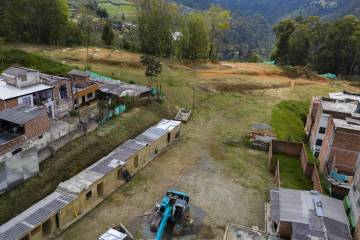 Compradores de proyecto inmobiliario denuncian incumplimiento Compradores de proyecto inmobiliario denuncian incumplimiento