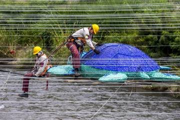 Alumbrados de Navidad 2020 se instalan en Parques del Río, en Medellín Alumbrados de Navidad 2020 se instalan en Parques del Río, en Medellín