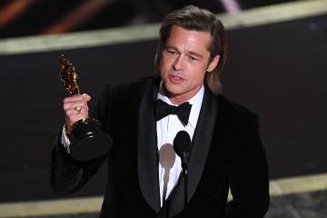 La novia de Brad Pitt está casada con un empresario de 69 años La novia de Brad Pitt está casada con un empresario de 69 años