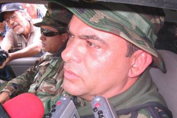 Tribunal de Justicia y Paz de Barranquilla confirmó órdenes de captura contra Salvatore Mancuso Tribunal de Justicia y Paz de Barranquilla confirmó órdenes de captura contra Salvatore Mancuso