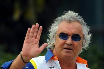 Flavio Briatore, en estado grave tras dar positivo por coronavirus Flavio Briatore, en estado grave tras dar positivo por coronavirus