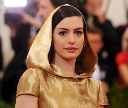 Anne Hathaway también en el homenaje a China en 2015. FOTO AP Anne Hathaway también en el homenaje a China en 2015. FOTO AP
