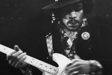 <p>Jimi Hendrix,</p><p>la guitarra más allá del rock</p> <p>Jimi Hendrix,</p><p>la guitarra más allá del rock</p>