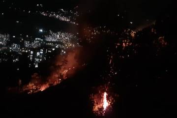 Incendio forestal en sector San Silvestre de Bello, Antioquia Incendio forestal en sector San Silvestre de Bello, Antioquia
