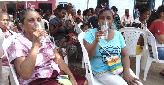 En San Juan de Urabá cambiaron el agua 'gorda' por la potable - El Colombiano