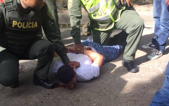 Los dos falsos guardias detenidos fueron identificados por las autoridades como Jeison Andrés Rico Posada y Miguel Ángel Rojas. FOTO Cortesía El Universal Los dos falsos guardias detenidos fueron identificados por las autoridades como Jeison Andrés Rico Posada y Miguel Ángel Rojas. FOTO Cortesía El Universal