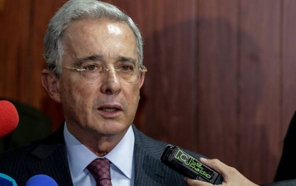Uribe deberá retractarse de las acusaciones contra Daniel Samper