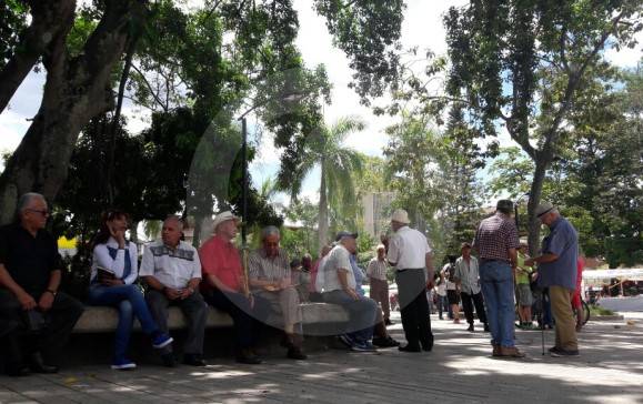 MinHacienda estima que se alcance un superávit de 7,6 billones de pesos al cierre de 2018. Foto Archivo