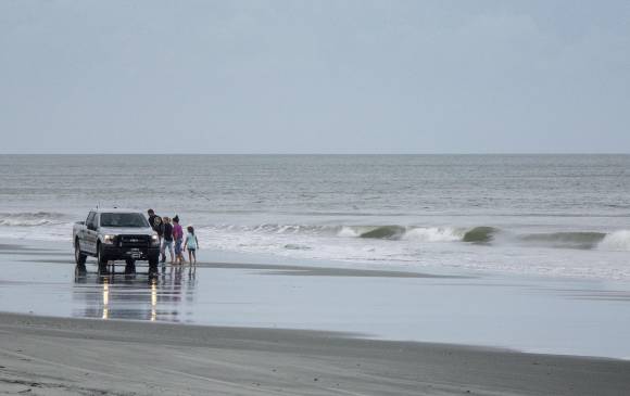 Se prevé que hayan serias inundaciones producto del paso del huracán. FOTO EFE Se prevé que hayan serias inundaciones producto del paso del huracán. FOTO EFE