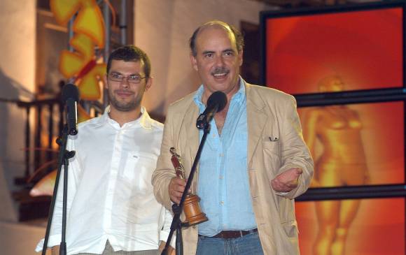Gaitán fue merecedor de varios premios India Catalina por sus producciones. Aquí con Andrés Burgos, con quien creó ‘Hasta que la plata nos separe’. FOTO COLPRENSA