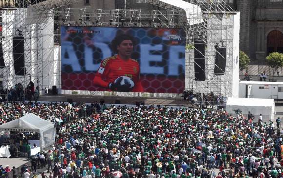 El gol de México en el Mundial de Rusia provocó un movimiento telúrico en el Zócalo. FOTO AFP El gol de México en el Mundial de Rusia provocó un movimiento telúrico en el Zócalo. FOTO AFP