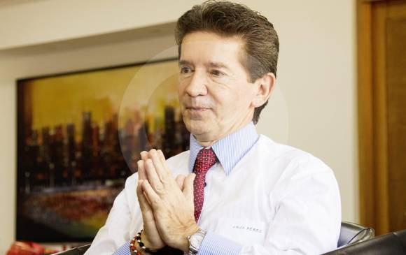 Pastor Alape desmintió que Luis Pérez vaya a recibir su arma