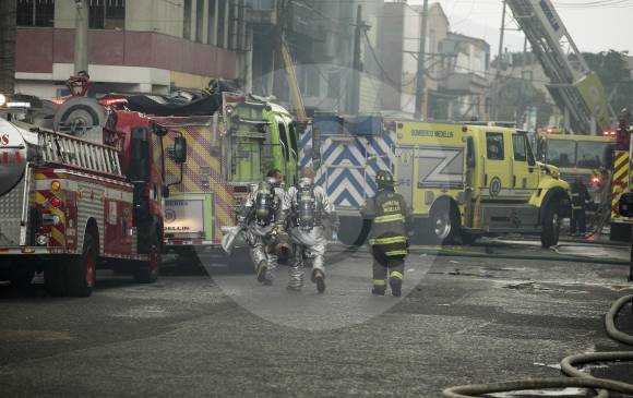 El incendio estuvo activo por cerca de seis horas. FOTO SANTIAGO MESA