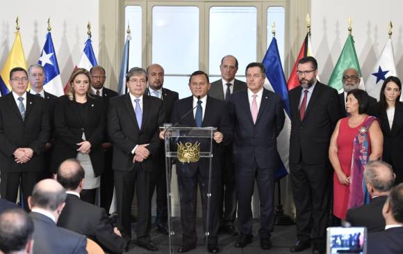Grupo de Lima pide a militares de Venezuela