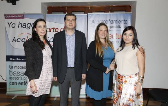 El equipo Créame: María Isabel Sierra, gerente Desarrollo Empresarial; Diego Sánchez, subdirector; Liliana Gallego, directora ejecutiva y Ana María Herrera, directora aceleracion. FOTO juan antonio sánchez