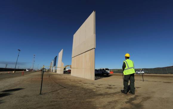 Ordena Trump mayor escrutinio a refugiados de 11 países