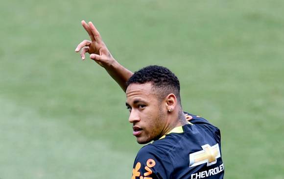 El Ministro de Finanzas francés satisfecho con impacto fiscal de Neymar
