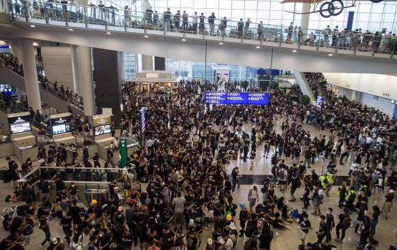 Advertencia de China a manifestantes en Hong Kong sube la irritación Advertencia de China a manifestantes en Hong Kong sube la irritación
