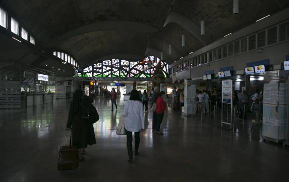 Aerocivil aplaza exigencia de registro civil para menores de 7 años