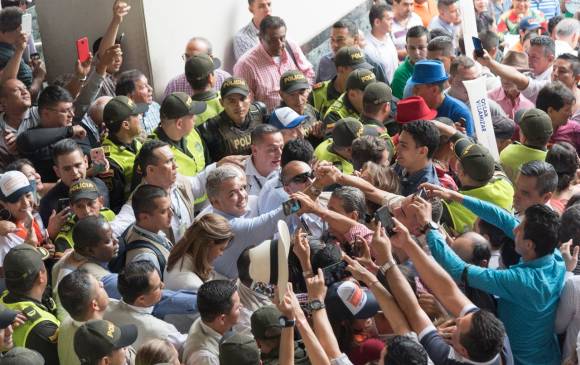 Recorrido del candidato Iván Duque por Bucaramanga (Santander), el miércoles pasado. FOTO CORTESÍA CAMPAÑA