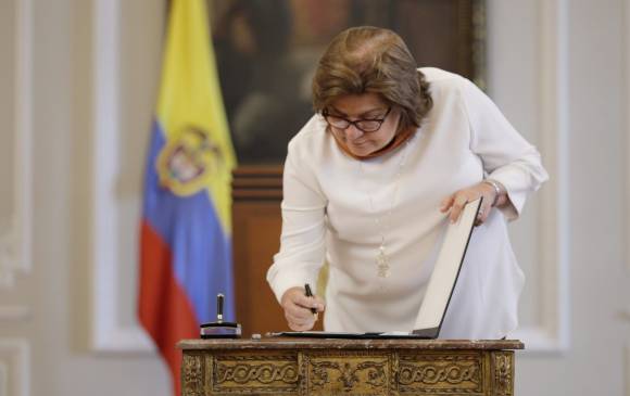 Ministra de Justicia, Gloría María Borrero, renuncia al cargo Ministra de Justicia, Gloría María Borrero, renuncia al cargo