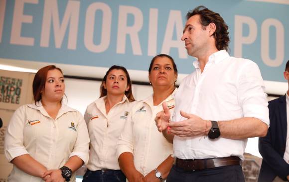 La visita de las contratistas, guiada por el alcalde. FOTO CORTESÍA ALCALDÍA La visita de las contratistas, guiada por el alcalde. FOTO CORTESÍA ALCALDÍA