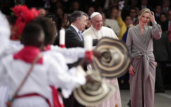 El vestido de la Primera Dama fue diseñado por Johanna Ortiz. FOTO Colprensa El vestido de la Primera Dama fue diseñado por Johanna Ortiz. FOTO Colprensa