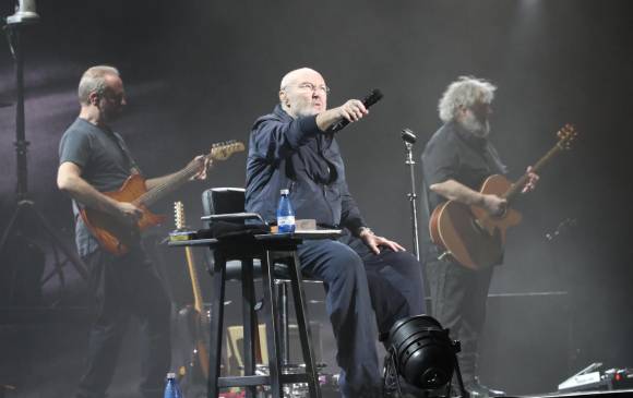 Phil Collins en su concierto en Uruguay. Abajo, la lista de 14 conciertos que dio en América Latina entre febrero y marzo de este año. FOTO EFE Phil Collins en su concierto en Uruguay. Abajo, la lista de 14 conciertos que dio en América Latina entre febrero y marzo de este año. FOTO EFE