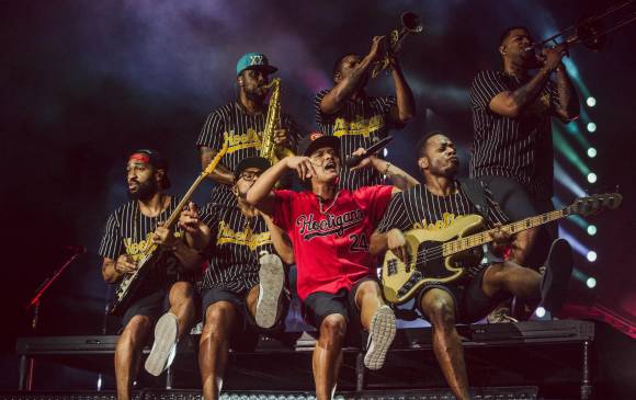 Bruno Mars y los Hooligans, su banda. FOTO Colprensa Bruno Mars y los Hooligans, su banda. FOTO Colprensa