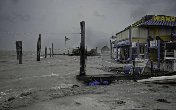 Irma se convirtió este lunes en tormenta tropical de categoría 1 Irma se convirtió este lunes en tormenta tropical de categoría 1