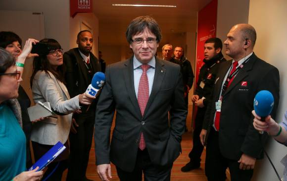 El nuevo Parlamento catalán se constituirá el 17 de enero, anuncia Rajoy El nuevo Parlamento catalán se constituirá el 17 de enero, anuncia Rajoy