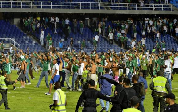 Futbol 85 conducidos, tres heridos riña de hinchas en Cali Futbol 85 conducidos, tres heridos riña de hinchas en Cali