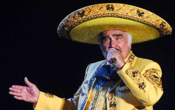 El empresario Emilio Azcárraga le planteó entonces la opción de hacer el espectáculo en el mítico Estadio Azteca. FOTO archivo