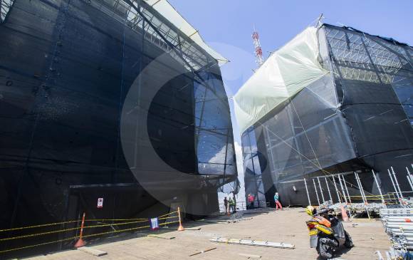 Desde hace varias semanas, poco o nada se trabaja en la reparaci&oacute;n del parque biblioteca Espa&ntilde;a. FOTO donaldo zuluaga