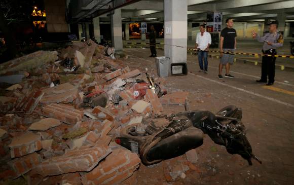 Estragos del sismo en Bali