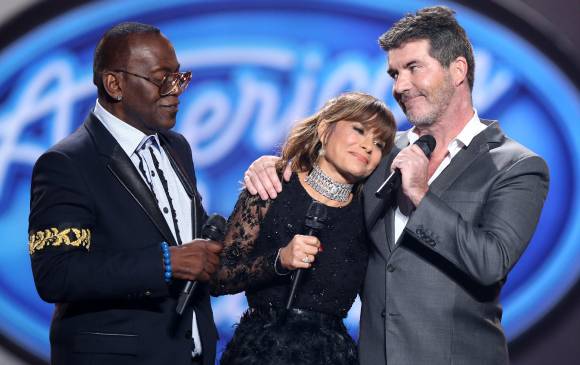 El programa reconoció el trabajo de los primeros jurados Randy Jackson, Paula Abdul y Simon Cowel. FOTO AP El programa reconoció el trabajo de los primeros jurados Randy Jackson, Paula Abdul y Simon Cowel. FOTO AP