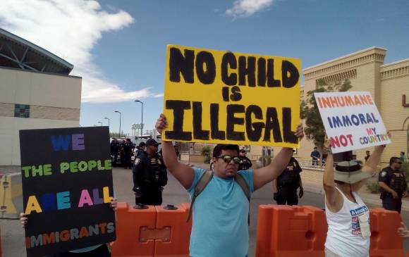 Marchas en la frontera entre Estados Unidos y México. FOTO EFE Marchas en la frontera entre Estados Unidos y México. FOTO EFE