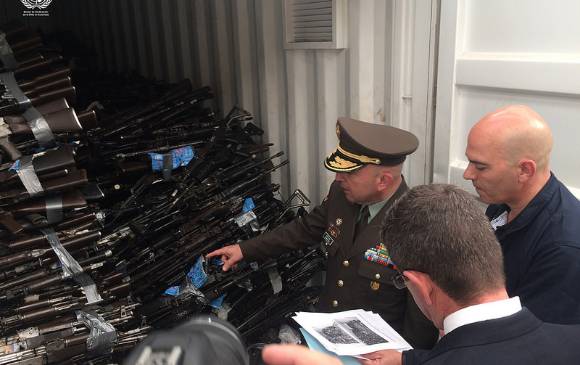 Finalmente, ¿cuántas armas entregó las Farc — COLOMBIA
