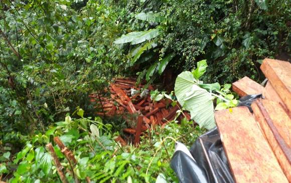 Aparatoso accidente en la vía Chocó-Medellín