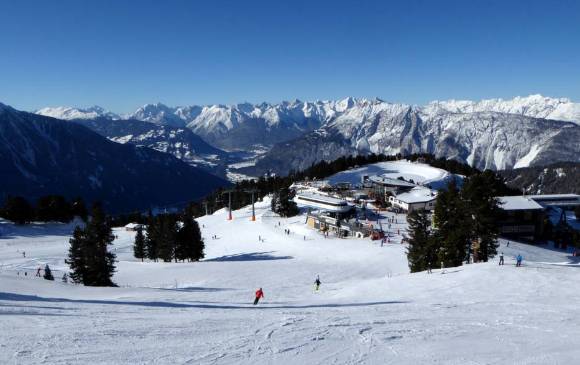 FOTO PÁGINA HOTEL SKI RESORT FOTO PÁGINA HOTEL SKI RESORT