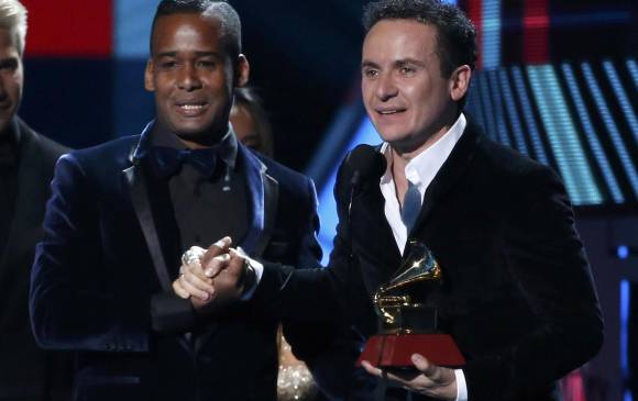 Fonseca agradeció a sus compañeros de trabajo en la composición y arreglos de Vine a buscarte, canción con la que ganó un nuevo Latin Grammy. FOTO Reuters Fonseca agradeció a sus compañeros de trabajo en la composición y arreglos de Vine a buscarte, canción con la que ganó un nuevo Latin Grammy. FOTO Reuters