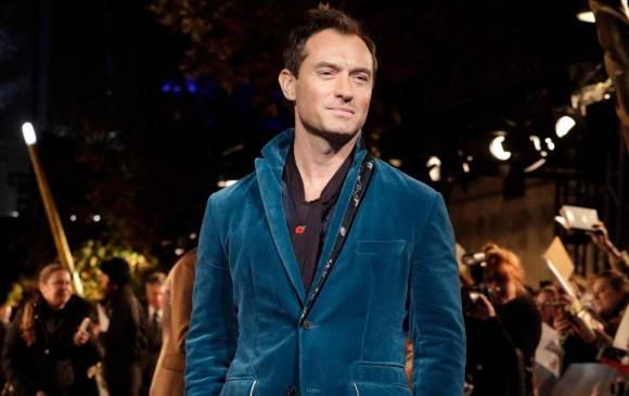 Jude Law en la premier de Animales Fantásticos: Los crímenes de Grindelwald. FOTO AFP Jude Law en la premier de Animales Fantásticos: Los crímenes de Grindelwald. FOTO AFP