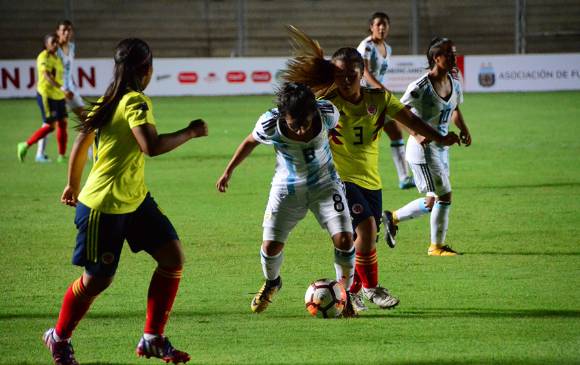 Vinotinto femenina Sub17 dominante y primera del grupo B del Sudamericano
