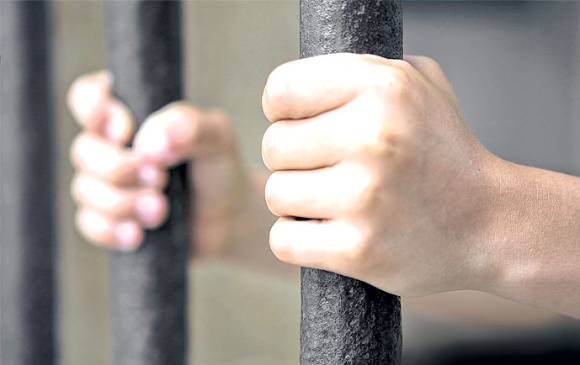 Por nexos con paramilitares, Procuraduría pide enviar a prisión a fiscal Hilda Janeth Niño