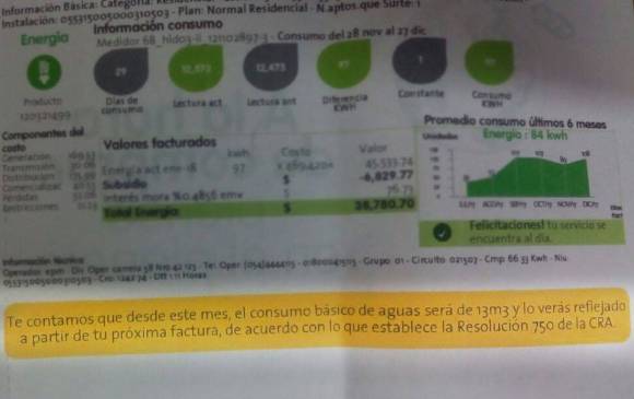 El mensaje sobre la franja amarilla generó la confusión porque muchos usuarios creyeron que se trataba de un cargo fijo de consumo de agua. FOTO CORTESÍA El mensaje sobre la franja amarilla generó la confusión porque muchos usuarios creyeron que se trataba de un cargo fijo de consumo de agua. FOTO CORTESÍA