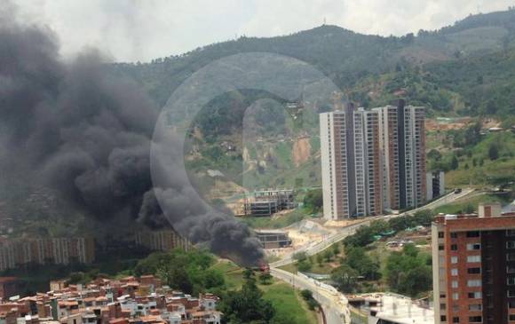 alimentadores loma de los bernal bus alimentador del metro fue incinerado en loma de los bernal alimentadores loma de los bernal bus alimentador del metro fue incinerado en loma de los bernal