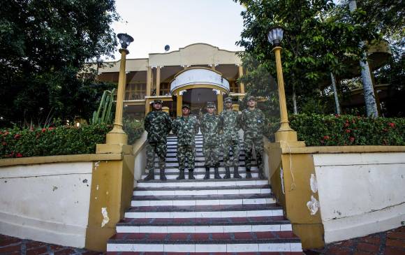 Interiores del Hotel Magdalena (arriba) y fachada de la ahora unidad militar y casa museo de la Decimocuarta Brigada del Ejército. FOTOS JULIO CÉSAR HERRERA Interiores del Hotel Magdalena (arriba) y fachada de la ahora unidad militar y casa museo de la Decimocuarta Brigada del Ejército. FOTOS JULIO CÉSAR HERRERA